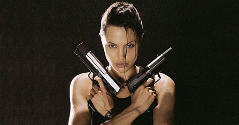 10 Female Action Stars Who Do Their Own Stunts | ScreenRant