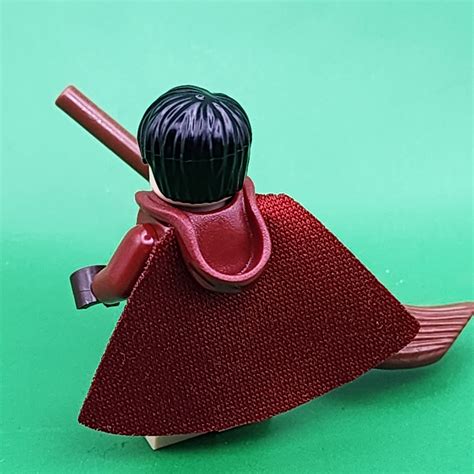 Lego Harry Potter Quidditch Uniform Minifigure Broom Gryffindor hp427 ...