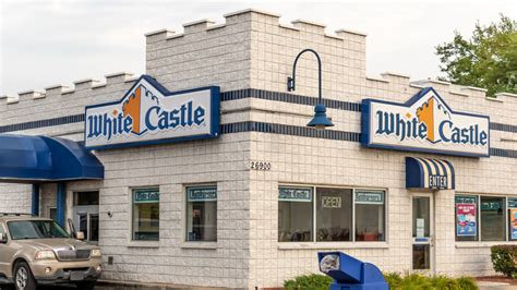 What It Was Really Like To Eat At The First White Castle