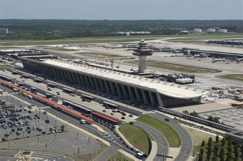 ALBERTA NORWEG: AD Classics: Dulles International Airport / Eero Saarinen