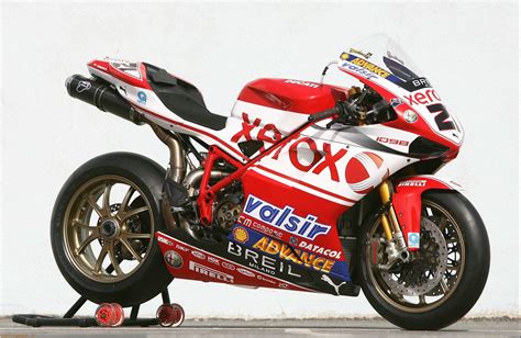 Le SUPERBIKE raccolta foto gallery - DaiDeGas Forum | Ducati panigale, Ducati motorbike, Ducati