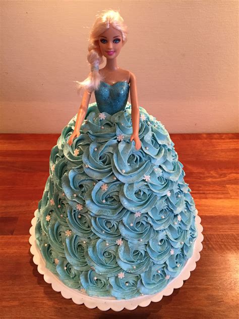 Elsa dukke kage - Elsa doll cake | Elsa doll cake, Barbie doll birthday cake, Doll birthday cake