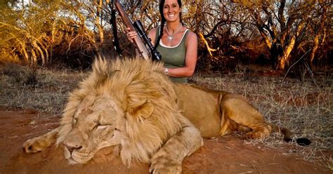 Female hunters express support for lion killer Melissa Bachman and ...