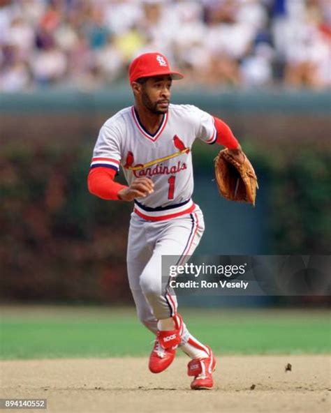 Ozzie Smith Photos and Premium High Res Pictures - Getty Images