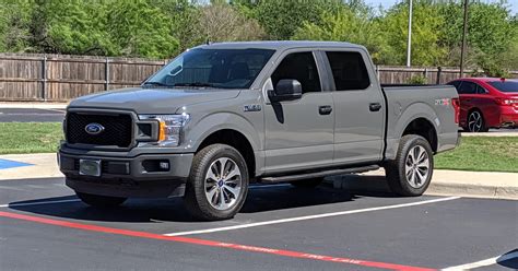 Just bought a 2020 STX 4x4 5.0 :) Now to make it my own! : r/f150