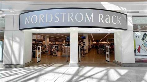 Why Nordstrom Rack Changed Its Logo?