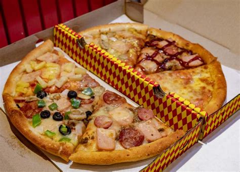 Taste A Different Pizza Topping Per Slice at Pezzo! | Booky