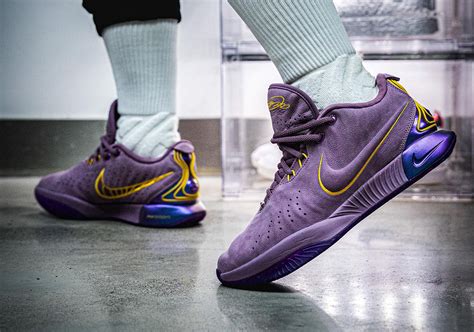 Nike LeBron 21 "Purple Rain" FV2345-500 | SneakerNews.com