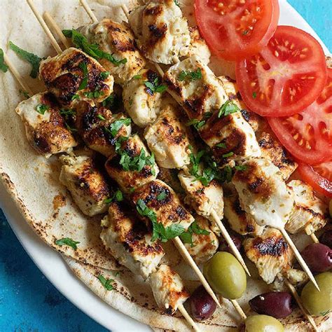 Easy Greek Chicken Souvlaki Recipe • Unicorns in the Kitchen