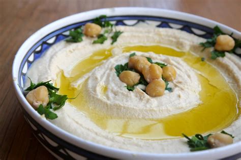 How to Make Palestinian Hummus - The Excellence Center in Palestine