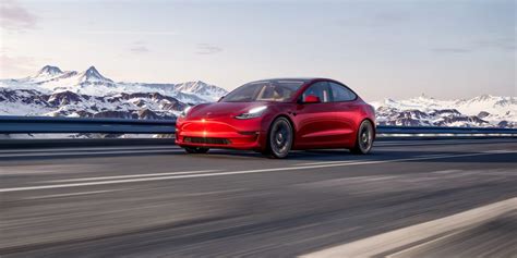 Tesla boosts UK's electric car sales to record 11% market share, same as diesel | Electrek