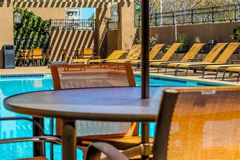 COURTYARD BY MARRIOTT SAN DIEGO CENTRAL $157 ($̶1̶8̶5̶) - Updated 2023 Prices & Hotel Reviews - CA