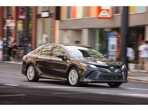 2019 Toyota Camry Hybrid: 54 Exterior Photos | U.S. News