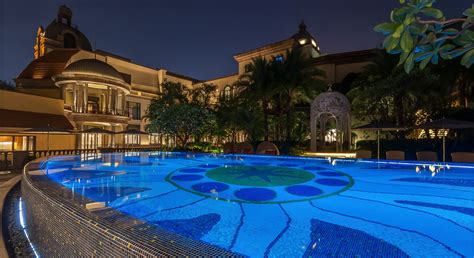 Mandarin Oriental, Taipei, Hotel – Taipei, Taiwan – Outdoor Pool – TRAVOH