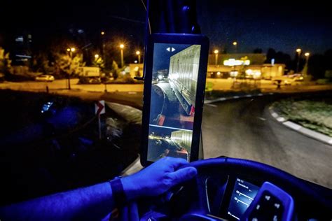 Pictures: The MirrorCam on the Mercedes-Benz Actros - PMV Middle East