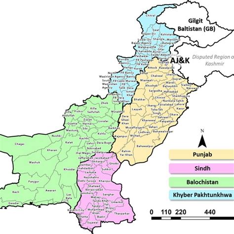 Map of Pakistan showing provinces’ and districts’ distribution. The ...