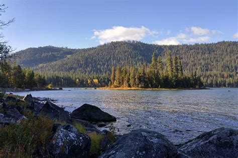 Lake Wenatchee State Park review in Leavenworth, Washington | MyPetMaps