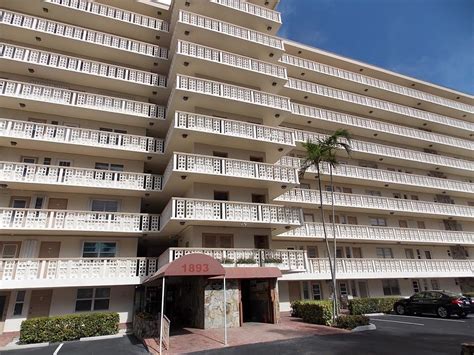 Hallandale Beach #Condo #Unit with #Amazing #Water #Views