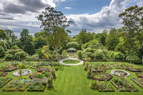 Beautiful open gardens to visit in the UK | Public gardens /RHS Gardening