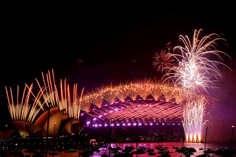 See the Most Stunning New Year's Eve Celebrations from Cities Around the World