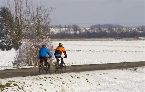 Winter Cycling: 10 Safe Ride Tips get you through it – Circuit Cycle & Sports