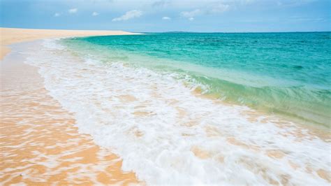 Download Beach Horizon Sand Turquoise Sea Nature Ocean HD Wallpaper