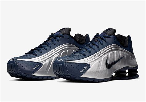 Nike Shox R4 Silver Navy 104265-405 Release Date | SneakerNews.com