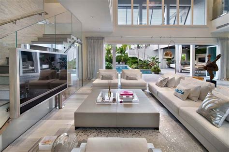 Exquisite modern coastal home in Florida with luminous interiors