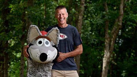 Meet the man who has been the Chiefs' mascot KC Wolf for 30 seasons - YouTube