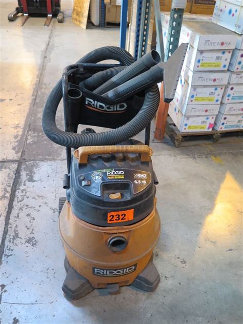 RIDGID PROFESSIONAL SHOP VAC VACUUM - 6.5 HP - part of warehouse equipment