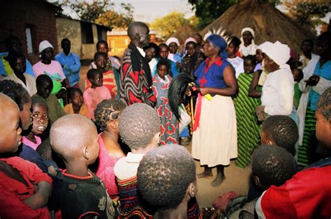 Tembo, Mayovu, Nyoni, and Banda Kinship Clans Bond by Mwizenge S. Tembo, Ph.D. Professor of ...