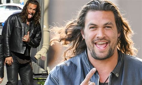 Jason Momoa Hairstyle Name : Jason Momoa Beard Style At Home Aquaman Beard The Best Beard For ...