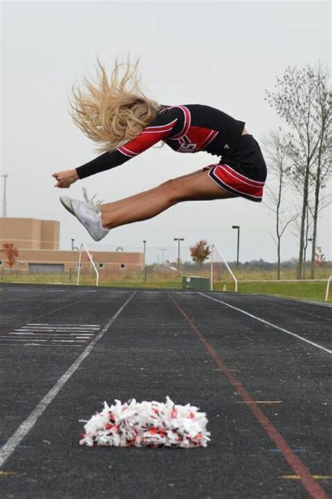 Pin by Ann Culley on photography | Cheer poses, Cheer pictures, Cheer ...