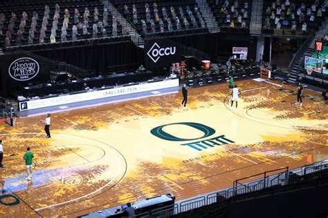 Oregon men’s basketball game against UCLA postponed after an official ...