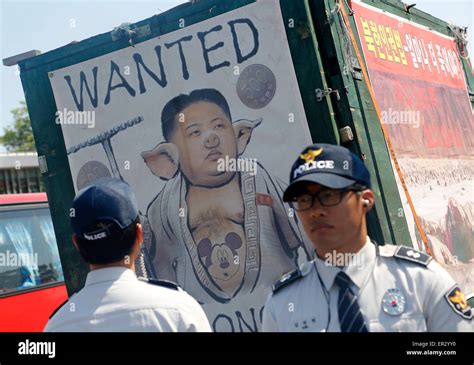 North korean women police hi-res stock photography and images - Alamy