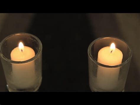 How to Light Shabbat Candles | My Jewish Learning