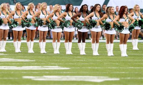 New York Jets Cheerleaders Win $325,000 Class-Action Settlement