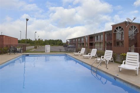 Days Inn by Wyndham Jonesboro AR | Jonesboro, AR Hotels