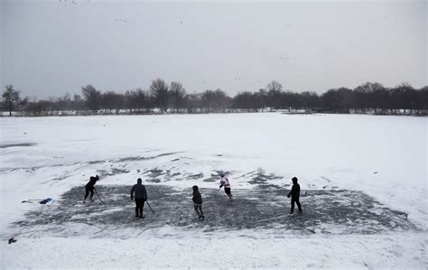 "Bomb cyclone": Mammoth winter storm hits Northeast