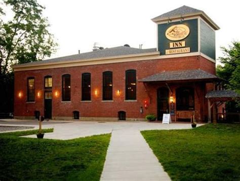 Common Man Inn & Restaurant Claremont Hotel (Claremont (NH)) - Deals, Photos & Reviews