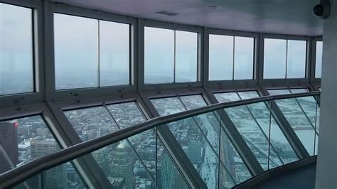 CN Tower Toronto Skypod - YouTube