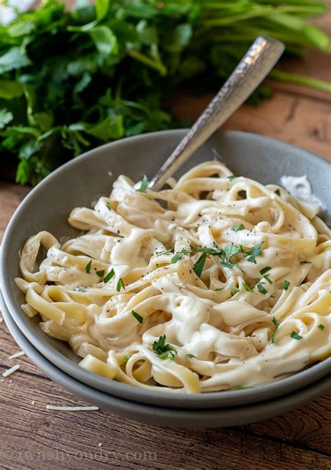 Creamy Alfredo Sauce Recipe - I Wash You Dry