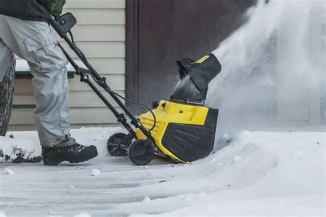 The Best Electric Snow Blowers for Painless Yardwork