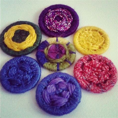 Dorset button making using crosswheel pattern Diy Buttons, Types Of ...