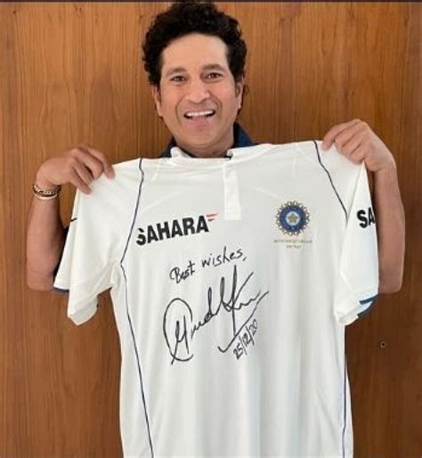 Signed Cricket Jersey by the Greatest Batsmen in the History of Cricket, Sachin Tendulkar ...