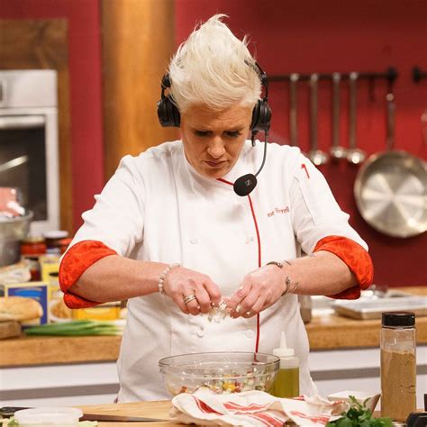 Worst Cooks in America Season 19 Review: Remote-Controlled Perviness