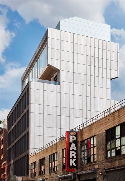 Pace Gallery opens New York HQ with Calder, Hockney and more | Wallpaper