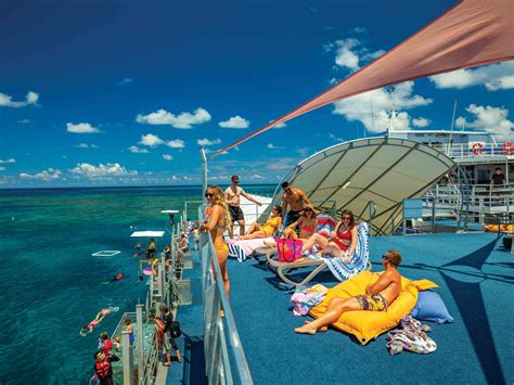 Cairns Great Barrier Reef Tours | Non Swimmers - Families - Pontoon | Waterslide