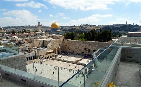 Roof Top - Aish HaTorah World Center - Jerusalem Rail