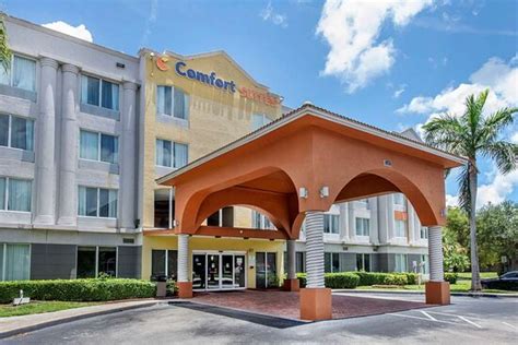 COMFORT SUITES SAWGRASS (Tamarac) - Hotel Reviews, Photos, Rate ...